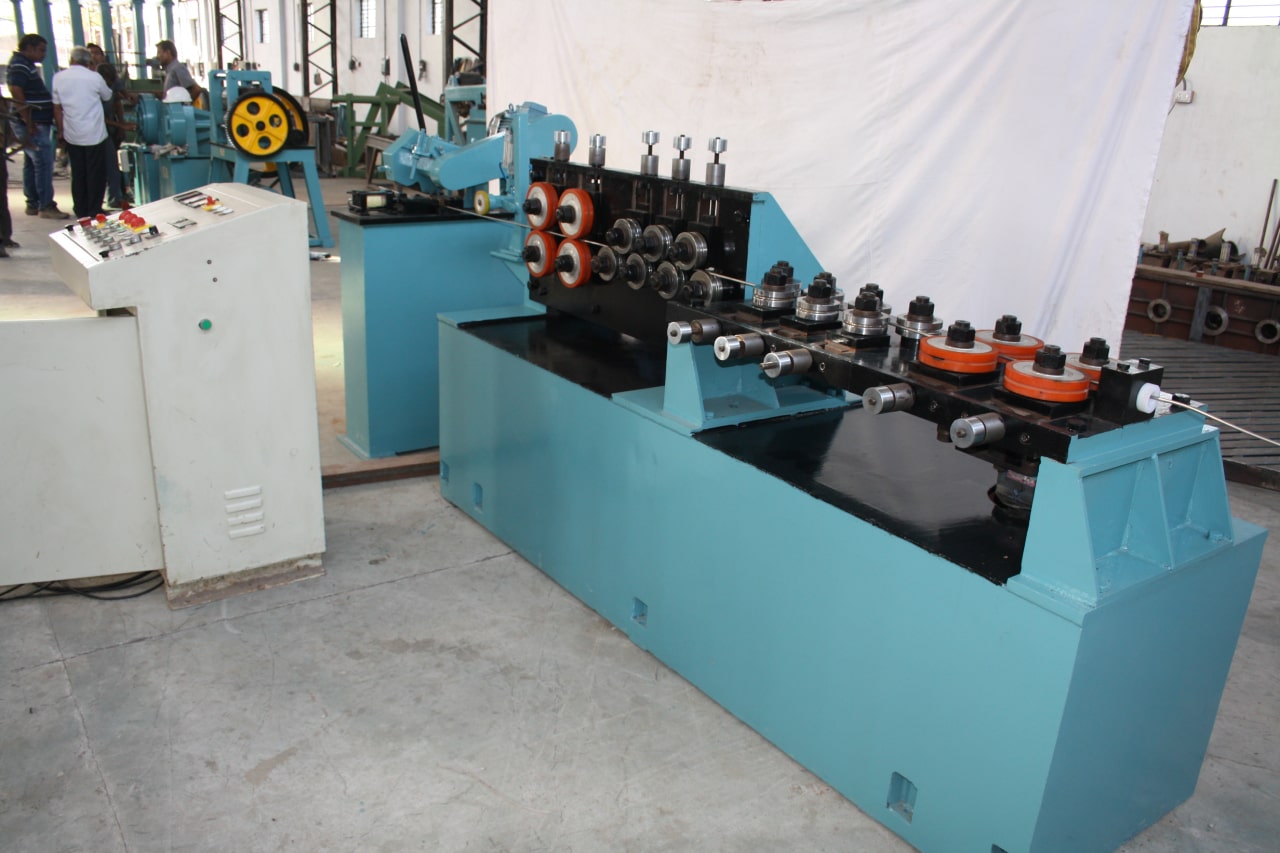 Tube-straighting-machine-inner-img